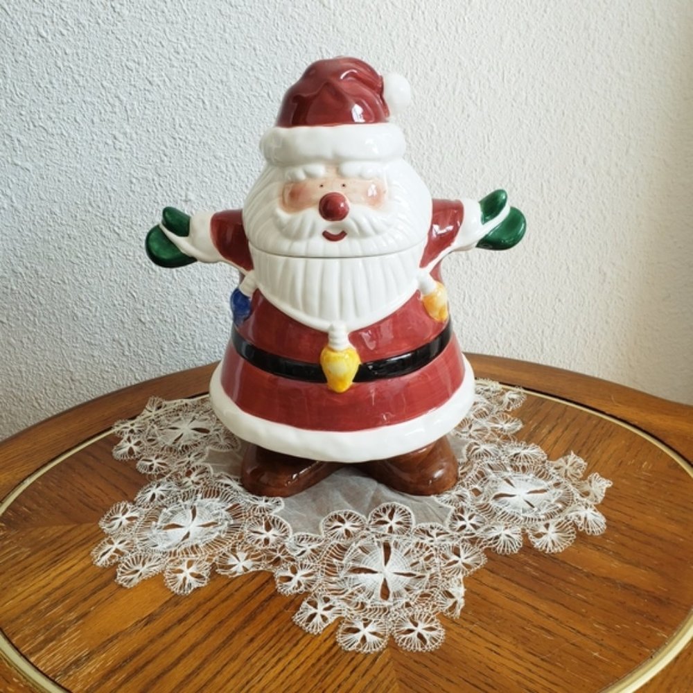 #Vintage Asia Master group ceramic Santa Claus Jar